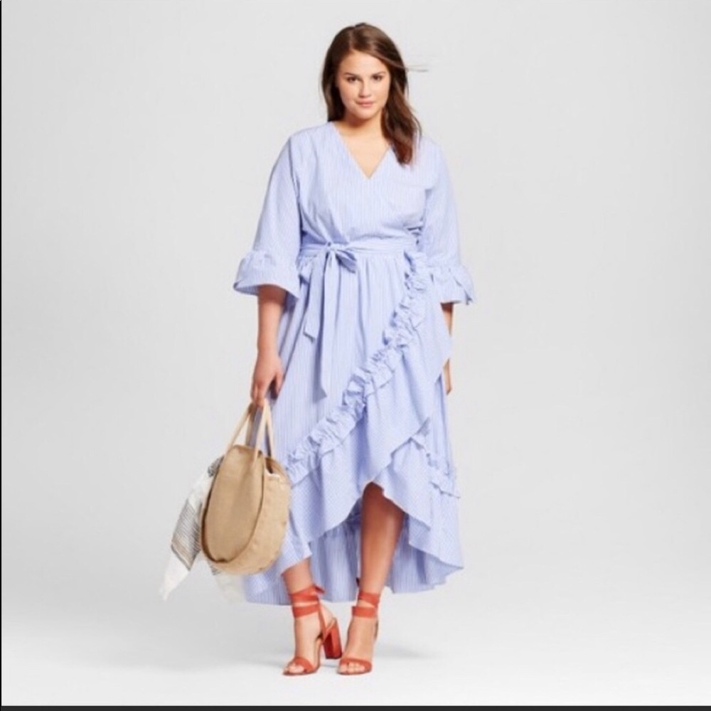 Who What Wear Blu striped Ruffled wrap dress